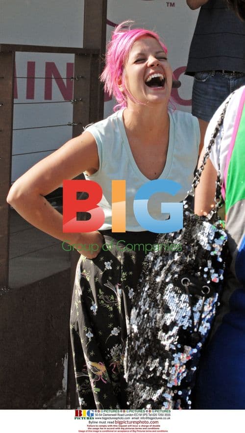 Lily Allen Goes Shoe Shopping on Melrose Ave