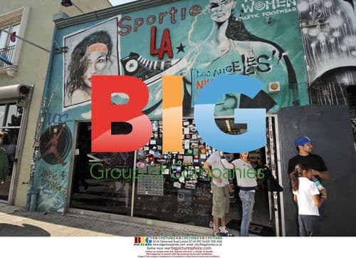 Lily Allen's Shoe Shopping Spree