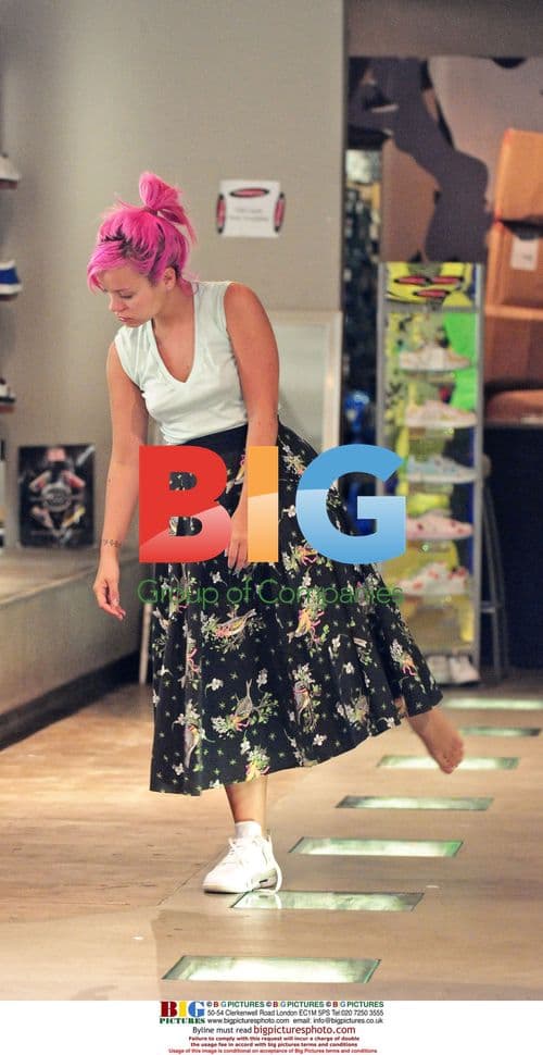 Lily Allen Goes Shoe Shopping in LA
