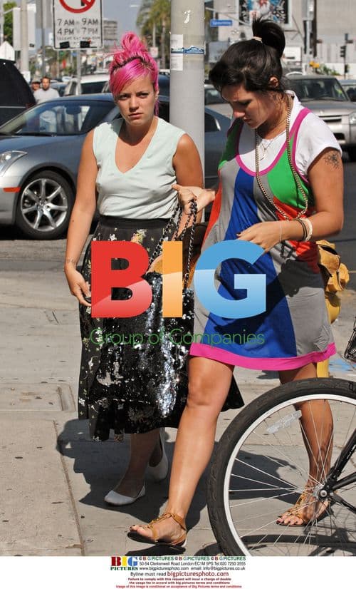 Lily Allen shopping for shoes on Melrose Ave