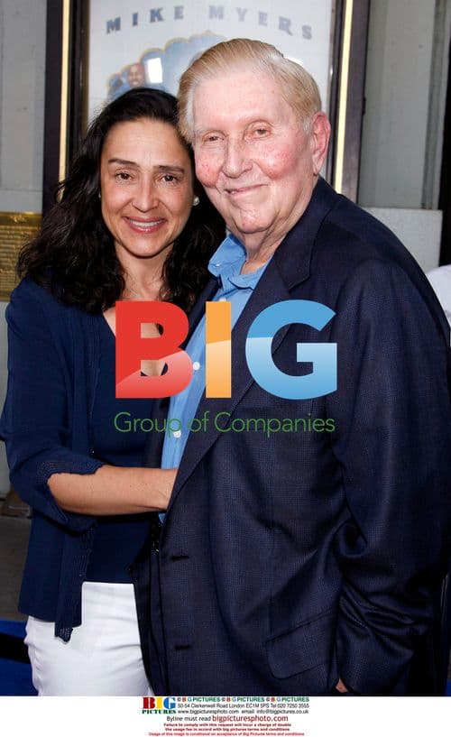 Sumner Redstone and wife at "The Love Guru" premiere