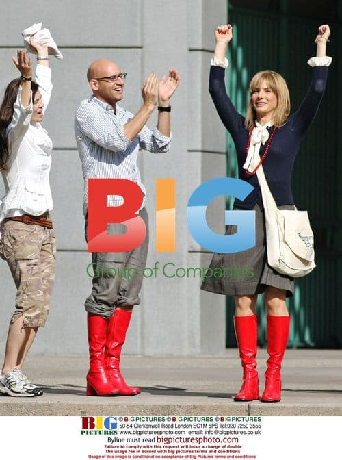 Sandra Bullock and Director on 'All About Steve' Set