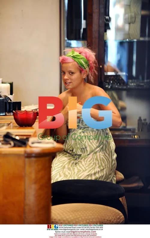 Lily Allen Shopping in Los Angeles
