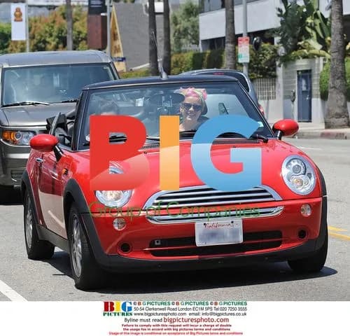 Lily Allen Drives Convertible Mini