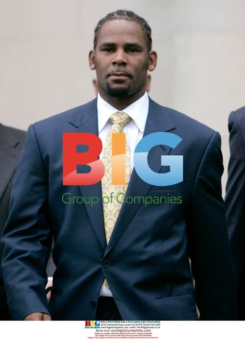 R. Kelly acquitted in child pornography trial