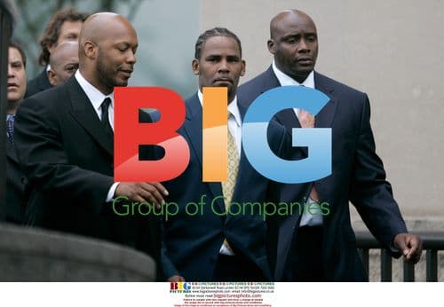 R. Kelly acquitted on child pornography trial