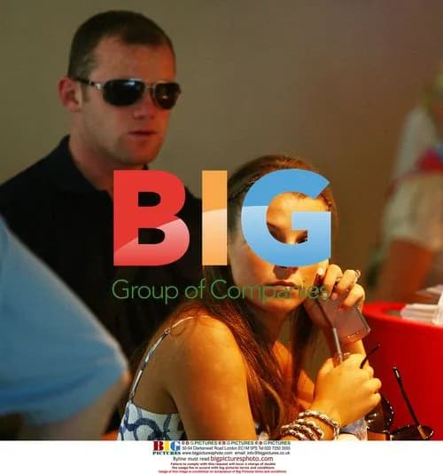 Rooneys Depart Italy Post-Wedding