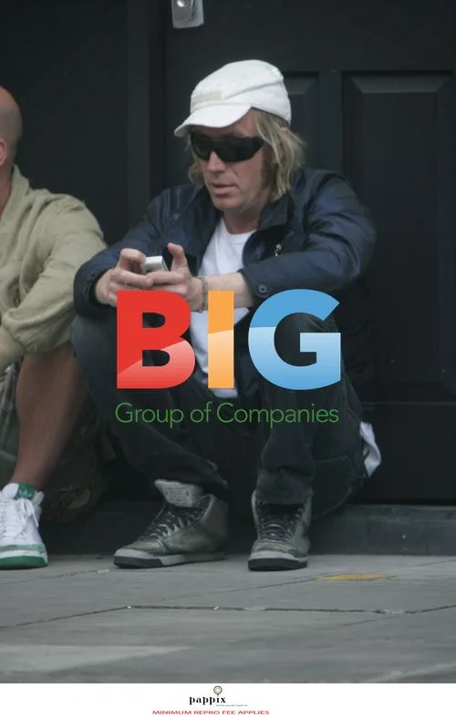Rhys Ifans out drinking in London
