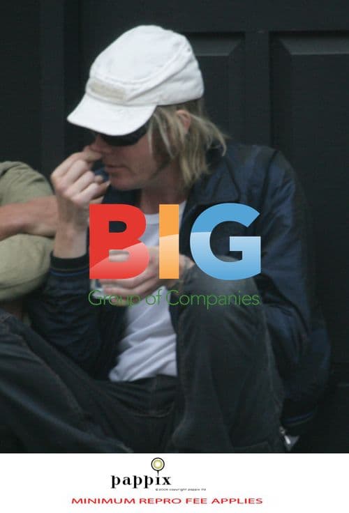 Rhys Ifans Comforted After Split