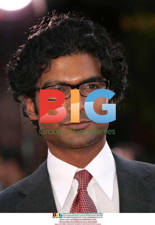 Sendhil Ramamurthy at 'Get Smart' Premiere