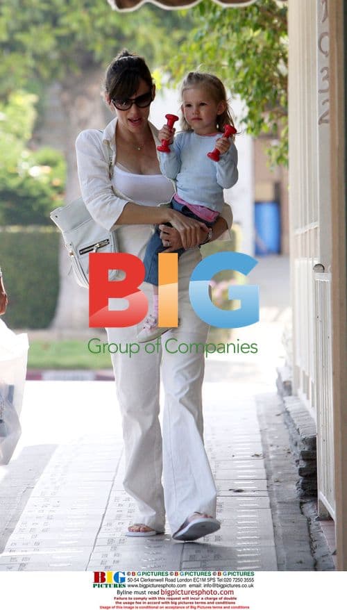 Jennifer Garner and daughter Violet in LA