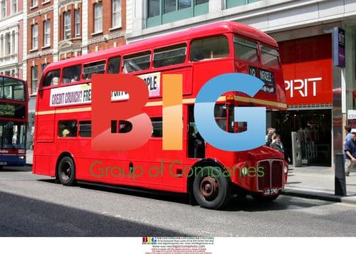 Infadels throw money from Oxford Street building