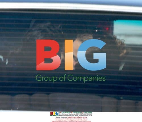 Natalie Portman kisses Devendra Banhart at LAX