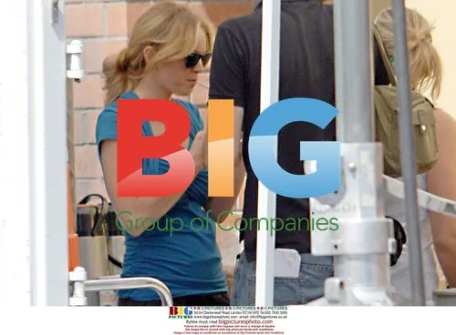 Lindsay Lohan takes smoke break on Labor Pains set