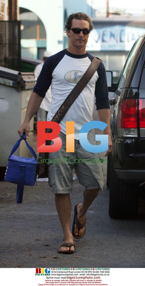 Camila Alves shops with Matthew McConaughey