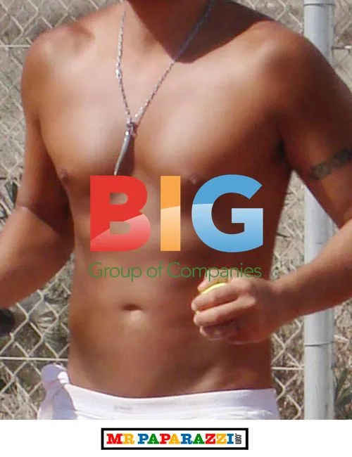 Peter Andre Keeps Fit in Cyprus