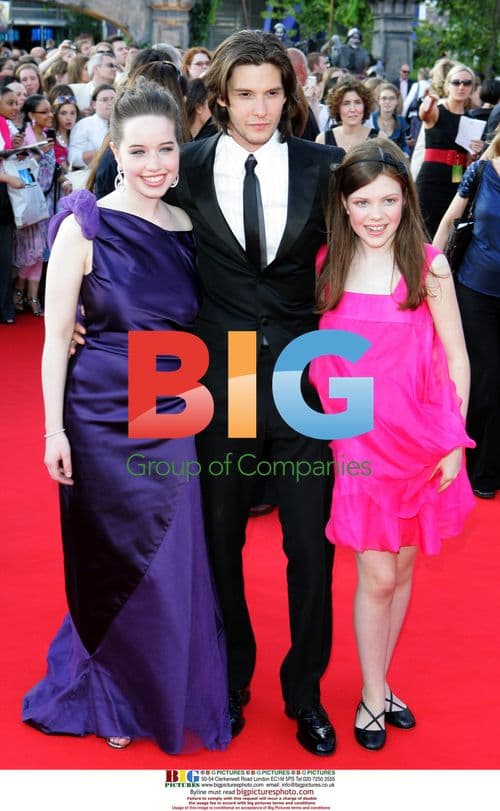 Anna Popplewell, Ben Barnes and Georgie Henley at Narnia Premiere