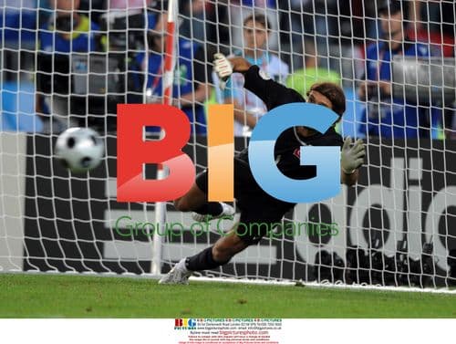 Turkey wins quarter-final penalty shootout