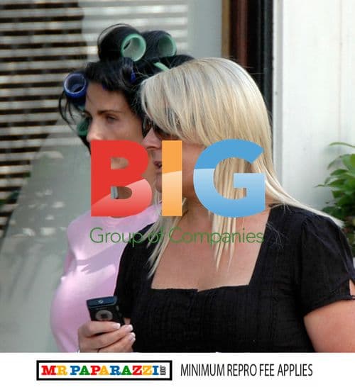 Katie Price leaving hairdresser