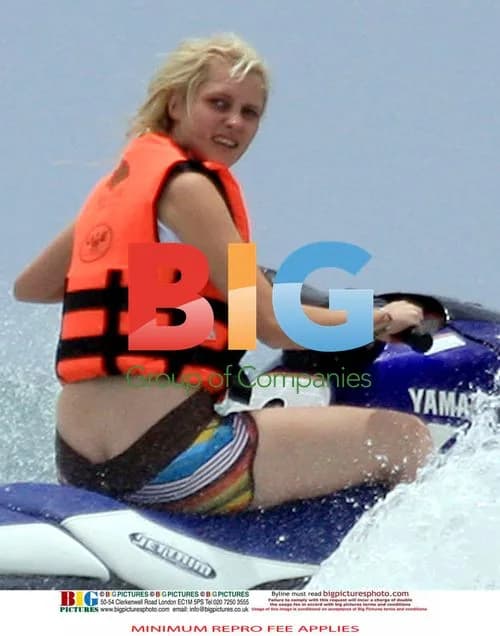 Russell Brand and Teresa Palmer in Mexico