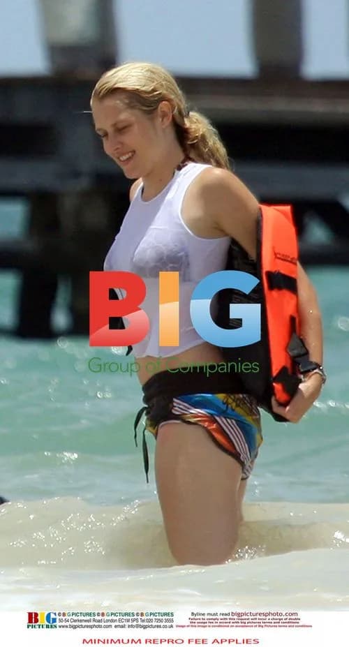 Russell Brand and Teresa Palmer in Mexico