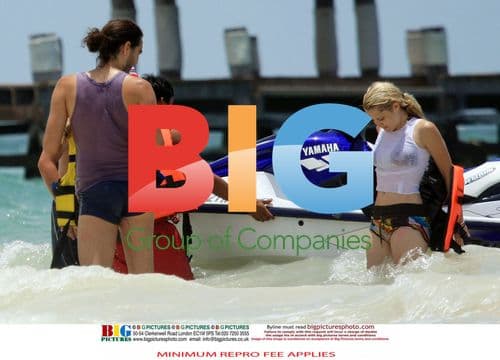 Russell Brand and Teresa Palmer in Mexico