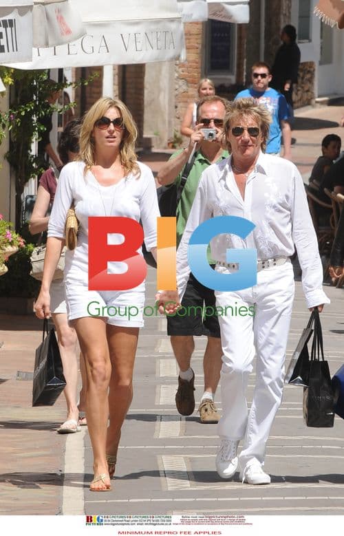 Rod Stewart and Penny Lancaster in Capri