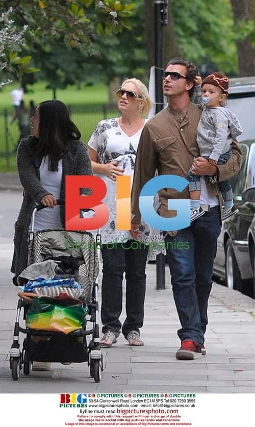 Gwen Stefani and Gavin Rossdale take son on walk