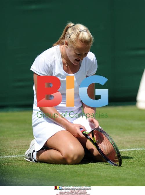 Elena Baltacha celebrates Wimbledon win