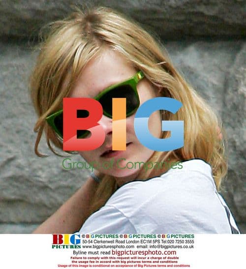 Kirsten Dunst Shopping in Soho, NYC