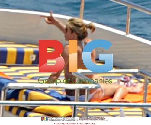 Rod Stewart and Penny Lancaster in Positano