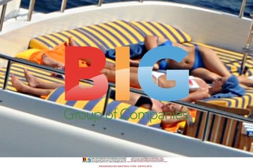 Rod Stewart and Penny Lancaster in Positano