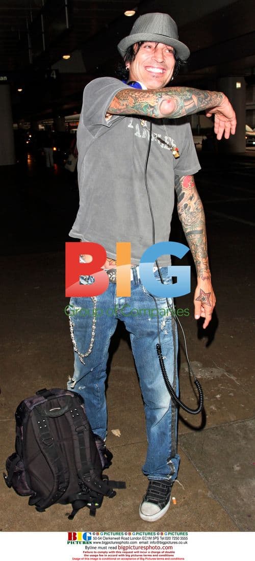 Tommy Lee & Deryck Whibley Arrive at LAX