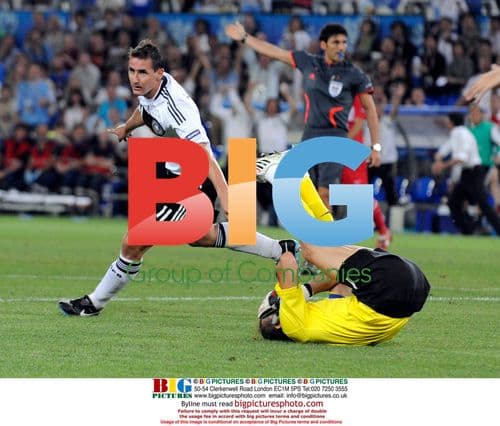Klose scores second goal for Germany vs Turkey