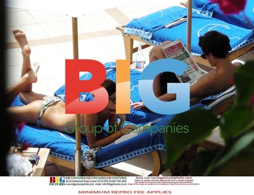 Orlando Bloom and Miranda Kerr Vacation in Gran Canaria