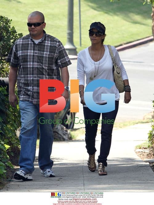 Halle Berry visits friend in Hollywood hills
