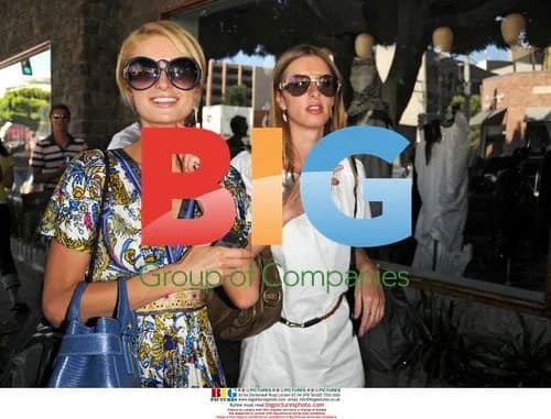 Hilton Sisters Go Shopping in LA