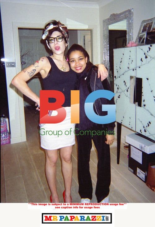 Amy Winehouse and Kelly Osbourne Enjoy Girlie Night In