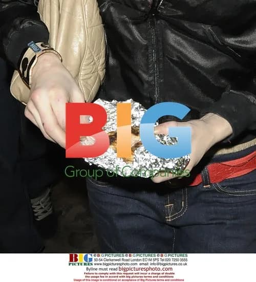 Amy Winehouse Leaves for Paris Fendi Party