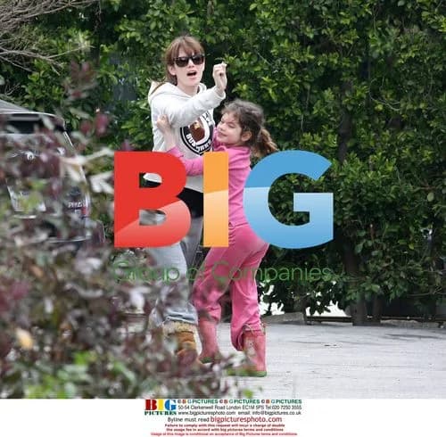 Rachel Bilson Visits Half-Sister Hattie