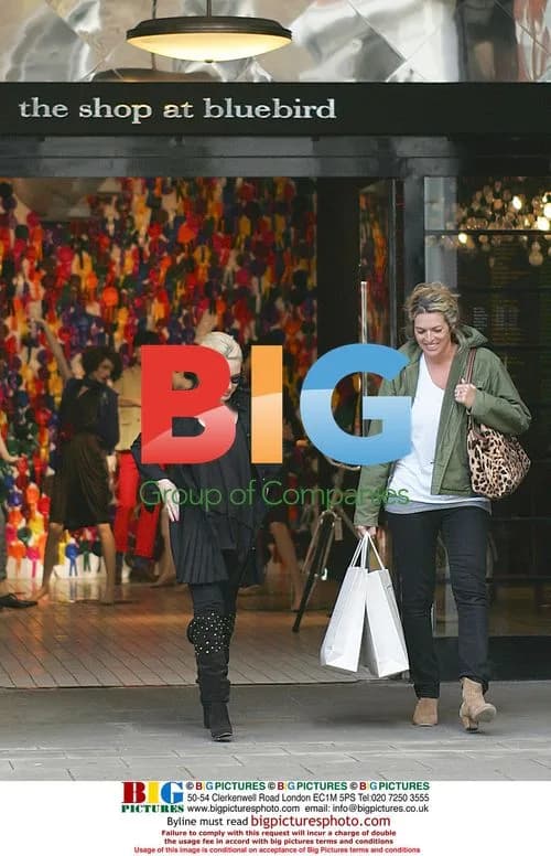 Kylie Minogue Shopping in London