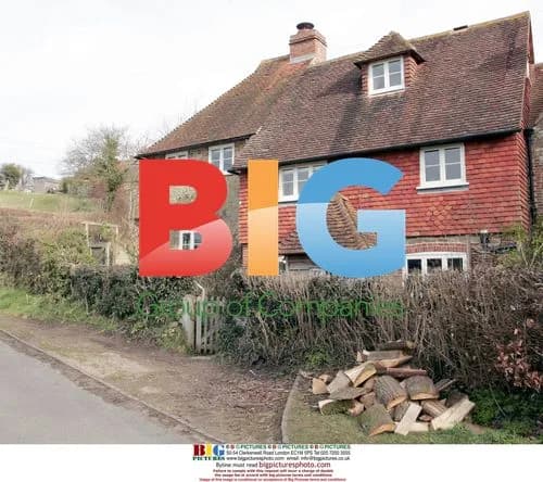 Billie Piper and Laurance Fox's Country Cottage