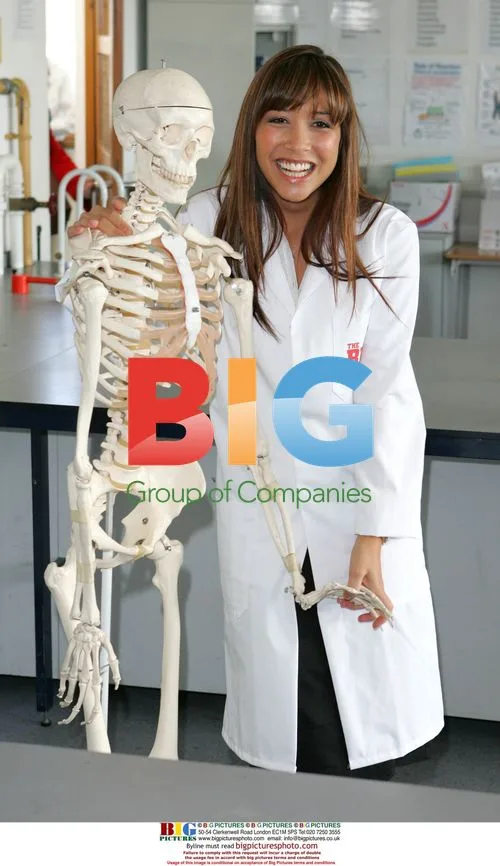 Kids learn science with Myleene Klass
