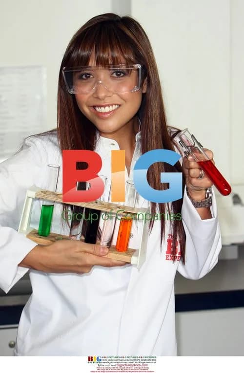 Myleene Klass Teaches Science to Kids