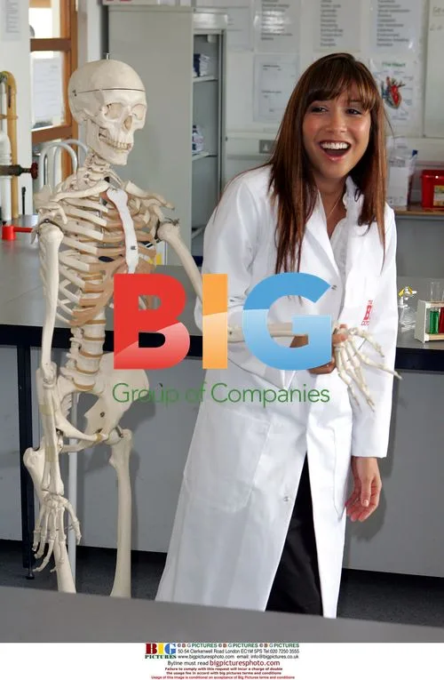 Kids learn science with Myleene Klass