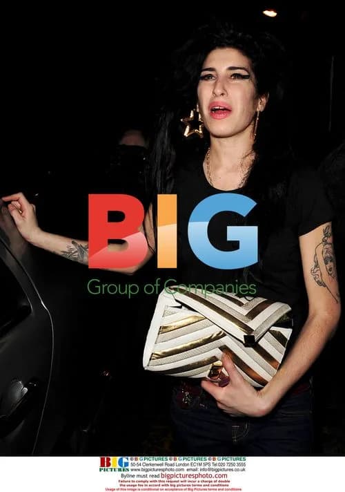 Amy Winehouse stops at store after Bungalow 8