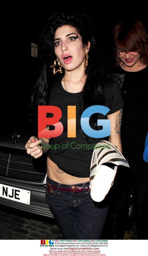 Amy Winehouse stops for snacks after Bungalow 8 party