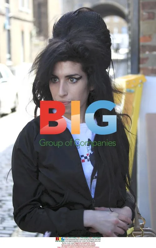 Amy Winehouse leaving home in London