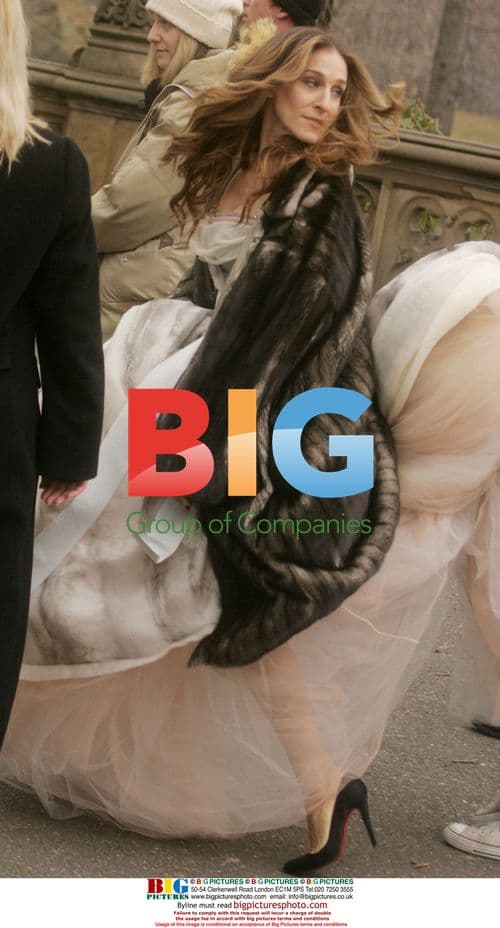 SARAH JESSICA PARKER and CHRIS NOTH at 'Sex and the City' photoshoot