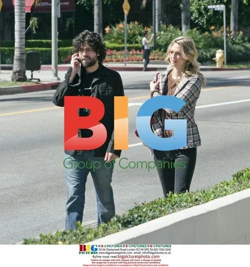 Adrian Grenier and friend have breakfast